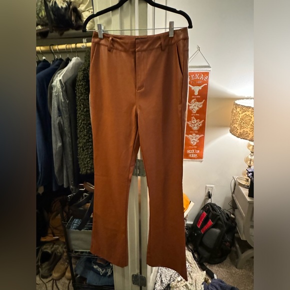 En Saison Women's Faux Leather High Waisted Flare Pants NWT - Picture 3 of 3